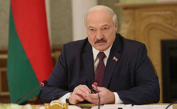 Лукашенко призвал Москву «не рыдать» из-за улучшения их отношений с «величайшей империей» США