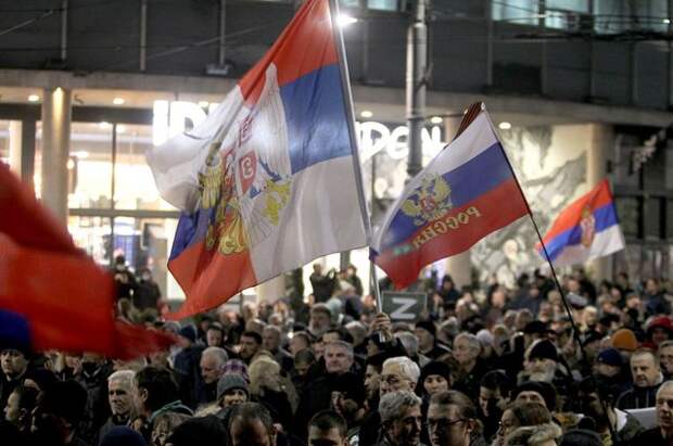 Народный митинг в поддержку России в Белграде.