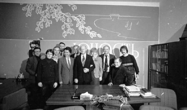 Норвежский ученый Тир Хейердал и Юрий Сенкевич на совместном фото. 1984 год.