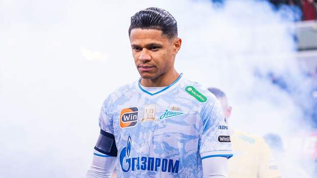 Дуглас Сантос оценил игру Дивеева, Джона Джона и Дурана за «Зенит»