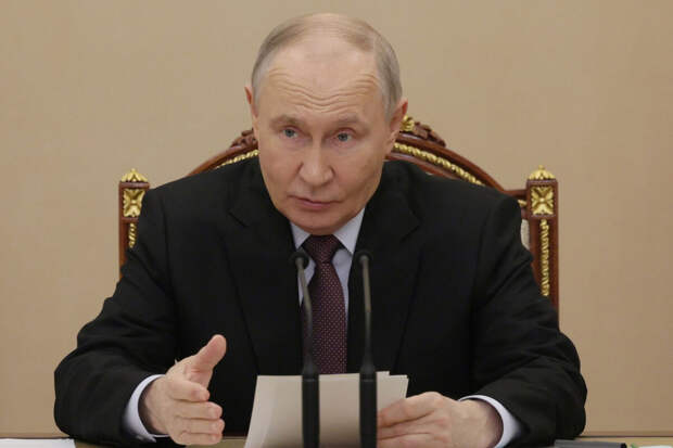 Путин: РФ должна использовать логистический потенциал из-за перемен в экономике