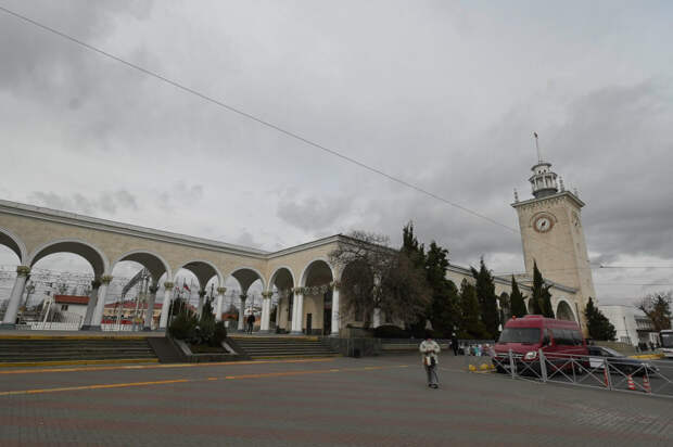 В Симферополе задержан подозреваемый в краже рюкзака у уснувшей пассажирки