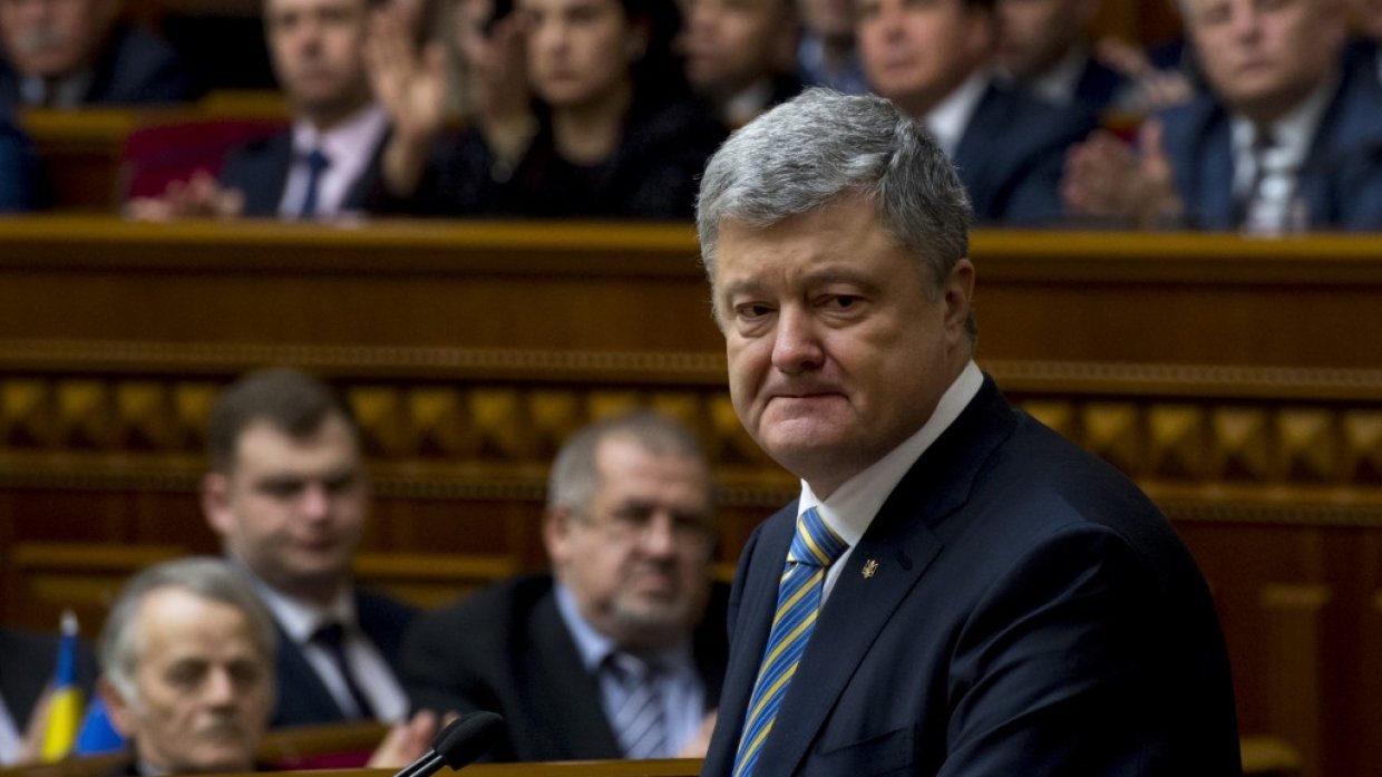 Порошенко повторно вызвали на допрос в ГБР Порошенко повторно вызвали на допрос в ГБР