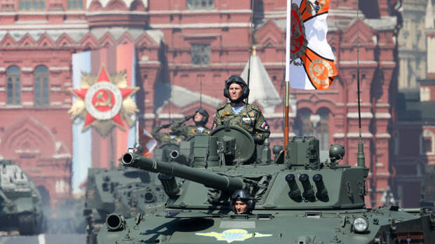 Парад по случаю 76-й годовщины Победы в Великой Отечественной войне начался в Москве