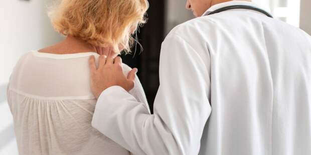 Тихий враг в животе: онколог назвал симптомы, которые легко пропустить