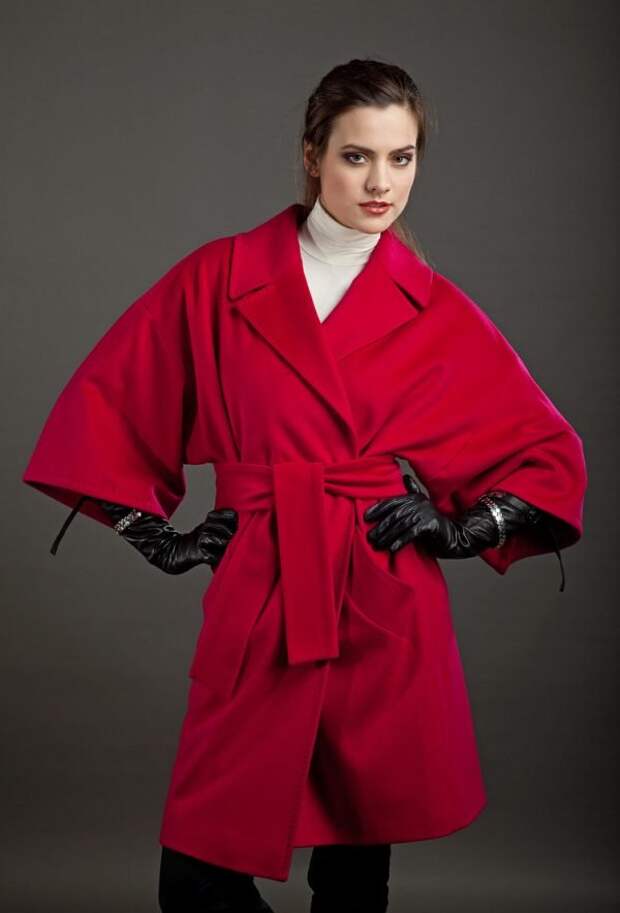 С чем носить пальто-кимоно осенью 2021: фото