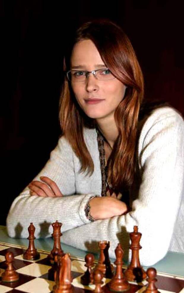 Кармен Касс за шахматами.