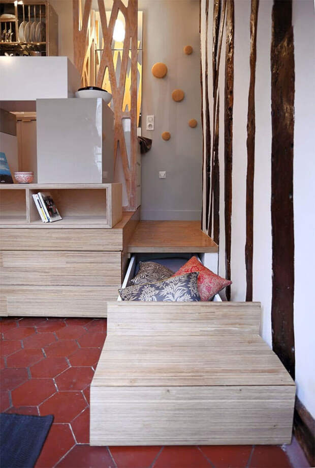 12 Square Meter Room Transformed Into A Mini Studio