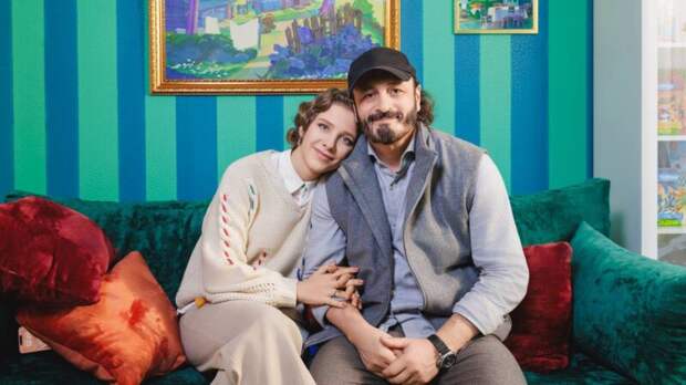 Взгляд, полный обожания: почему на эти кадры «зависают» по десять минут? Елизавета Арзамасова и Илья Авербух столкнулись с критикой, несмотря на умиление Сети