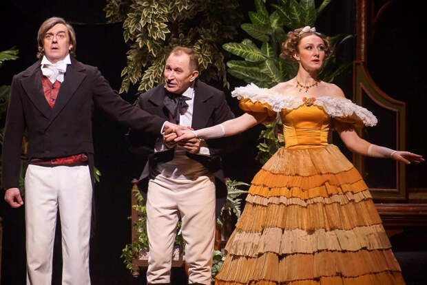 Спектакли театра Ленком – лучшие постановки сезона