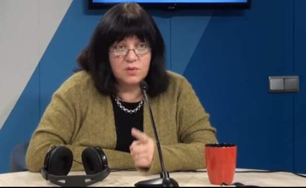 Толстая: Жириновский - созданное КГБ чудовище, чтобы запачкать либералов и демократов
