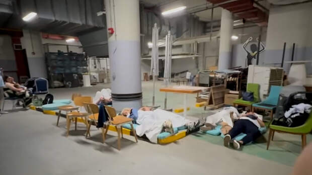 «Были хлопки»: актриса Анастасия Крылова попала под атаку Ирана в аэропорту Дубая