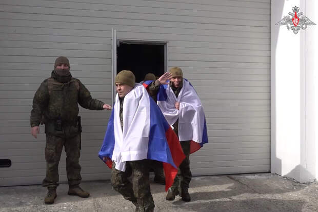 Обнародованы новые кадры с находившимися в плену ВСУ российскими бойцами