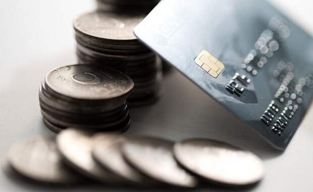 «Бесплатные» деньги с кредитки: «Я думала, что финансово подкованная, а оказалось, что влипла…»