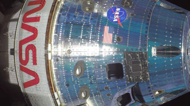 Облетевшие Луну астронавты миссии Artemis II вернулись на Землю