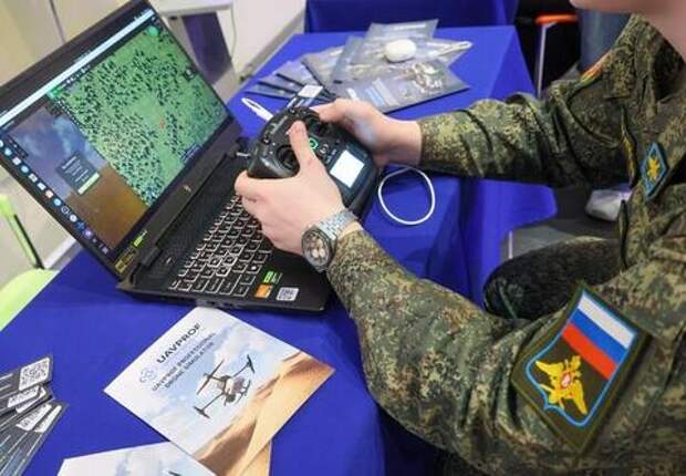 На Кубани под удар попали теплицы: в станице Варениковской после падения БПЛА вспыхнул пожар