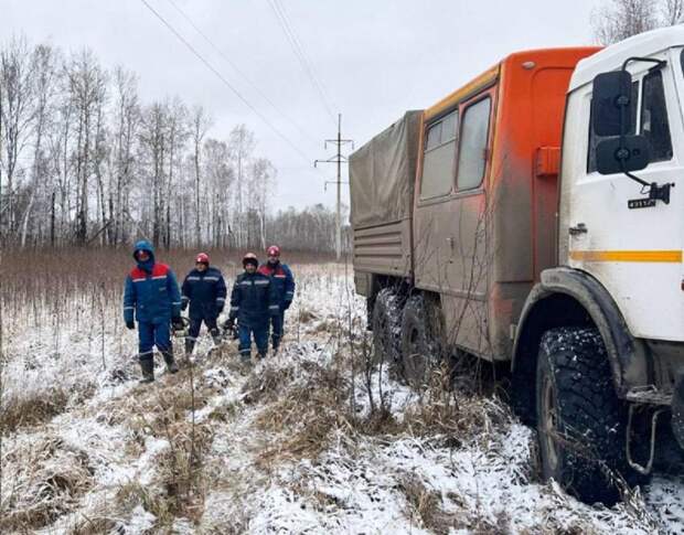 Из-за сильного ветра 11 районов остались без света