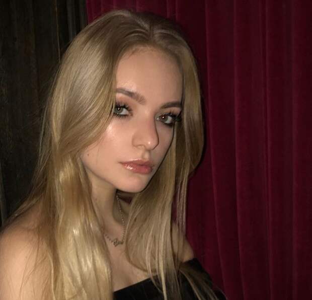 Елизавета Пескова на фото в Instagram (23 фото)