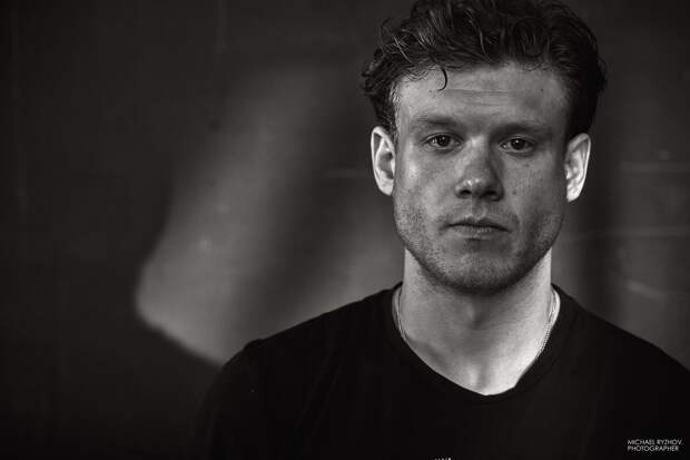 Актер Виктор Хориняк задолжал ФНС почти 1,4 млн рублей