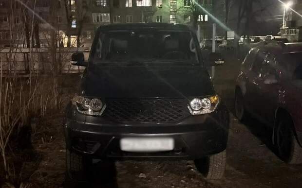 На улице Магистральной водитель «Патриота» сбил 37-летнего мужчину