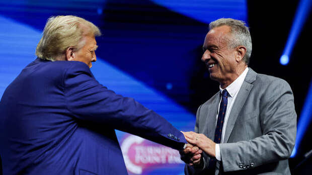 Дональд Трамп (слева) и Роберт Кеннеди-младший.📷Фото: Carlos Barria/File Photo/File Photo / Reuters