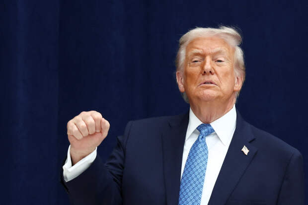 Трамп пошутил над названием Кеннеди-центра