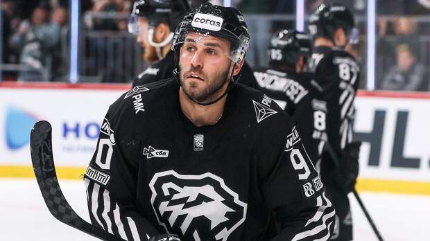 «Трактор» прервал победную серию «Металлурга», забросив на четыре шайбы больше соперника