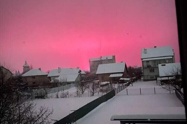 Предупредительный выстрел: кому адресованы 36 львовских «метеоритов» «Орешника»