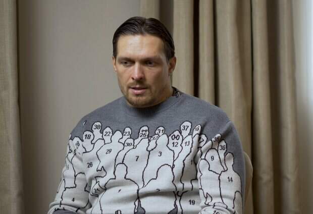 Усик впечатлил брутальным видом на съемках фильма о его победах, кадры: «Легенда»