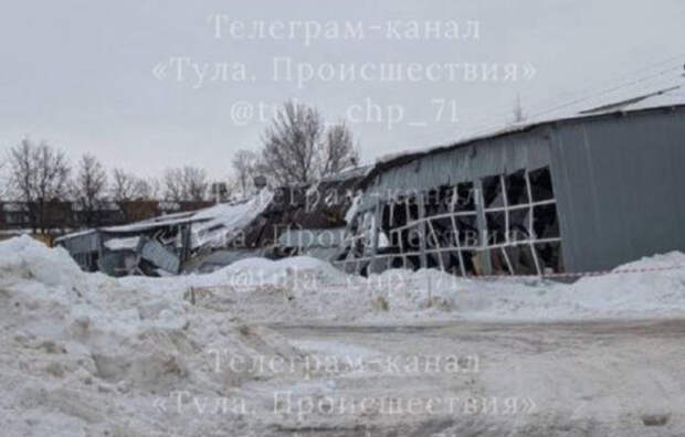 Соцсети: в промкомплексе Скуратово Чернского района обрушился ангар