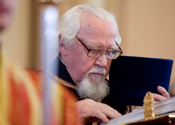 3528972_Patriarshii_arhidiakon_Andrei_Mazyr (580x415, 46Kb)
