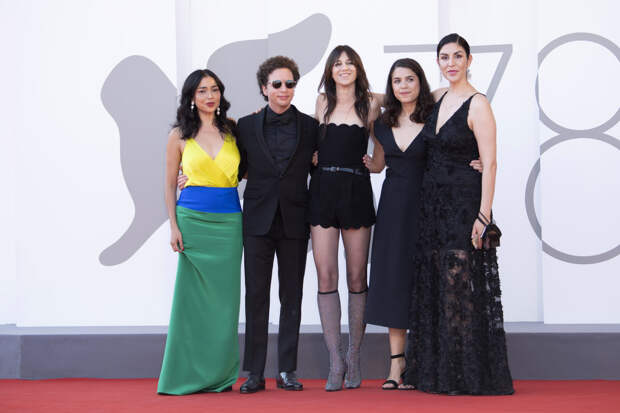 Съемочная команда фильма «Закат»