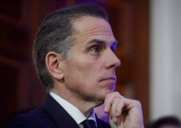 Мелания Трамп предупредила Хантера Байдена об иске в суд на $1 млрд Мелания Трамп предупредила Хантера Байдена об иске в суд на $1 млрд