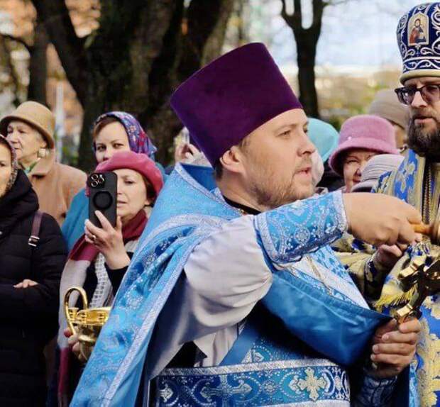 Пастор, паства и политика: почему Эстония выслала священника РПЦ