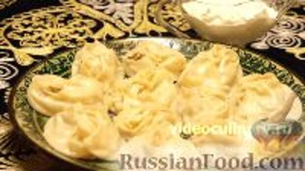 Фото к рецепту: Манты с мясом и картофелем