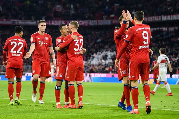 Волевая победа «Ювентуса», акция против VAR и курьёзное поражение Слуцкого: события воскресенья в европейском футболе