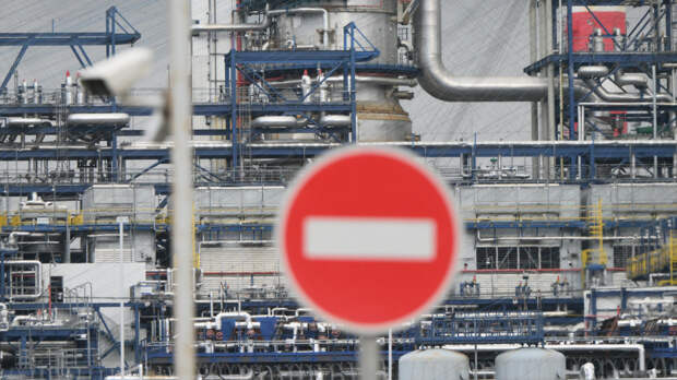 ЕС не получил поддержки США для блокирования поставок нефти из России