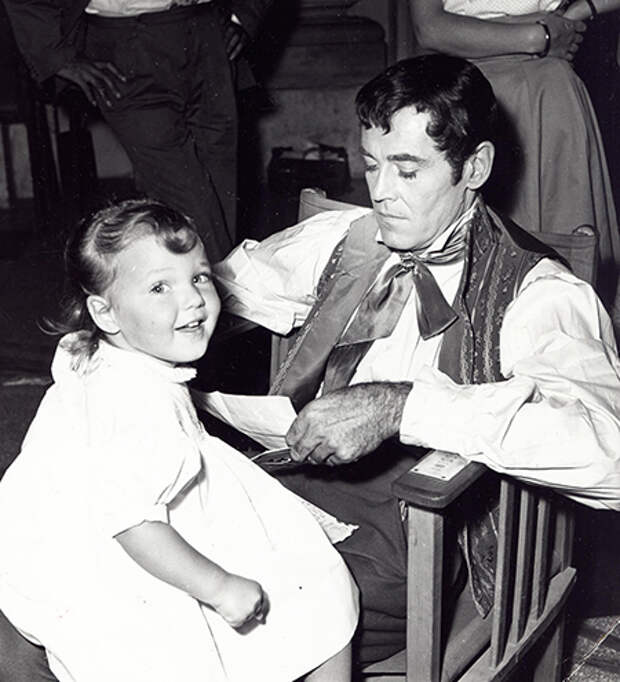 Джейн Фонда с отцом, 40-е годы XX века