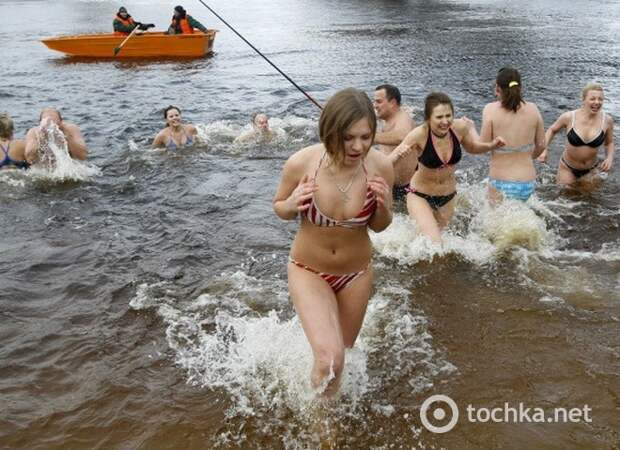 Пришла зима и в России начинается купальный сезон купание, пляж, сезон
