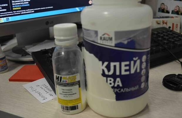 Отличный способ сэкономить на ремонте: делаем «жидкие обои» своими руками.