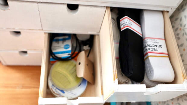 Листайте вправо