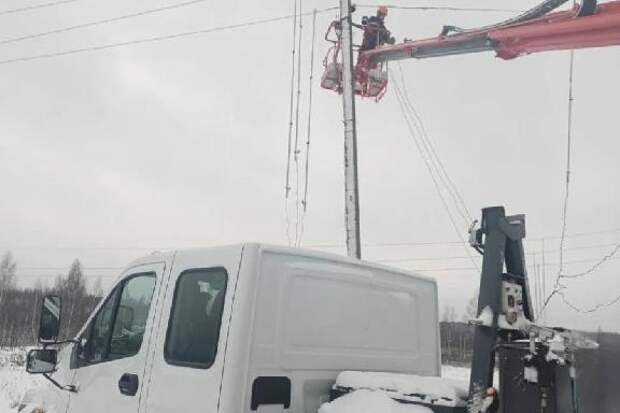 Последствия непогоды в Тамбовской области устраняют 89 бригад энергетиков