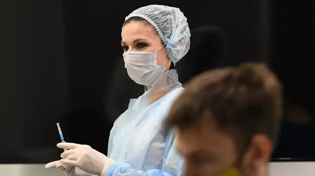 Вирусолог Чумаков порассуждал на тему обязательной вакцинации от COVID-19