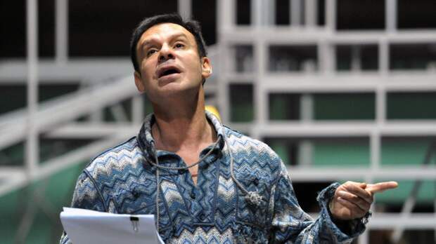 SHOT: Ефима Шифрина прооперировали на фоне подозрения на рак