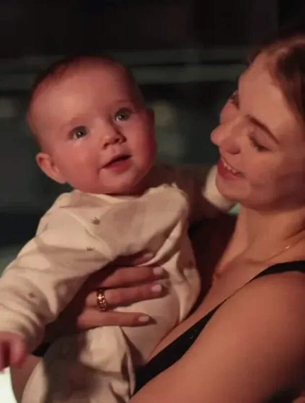 Александра Трусова с сыном