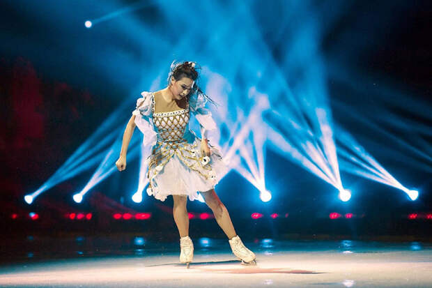 zagitova-poluchila-gonorar-iz-budgetarf (700x466, 344Kb)