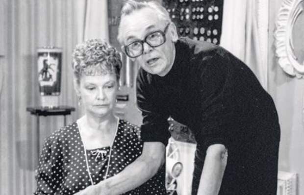 Леонид Гайдай и его жена Нина Гребешкова Леонид Гайдай и его жена Нина Гребешкова