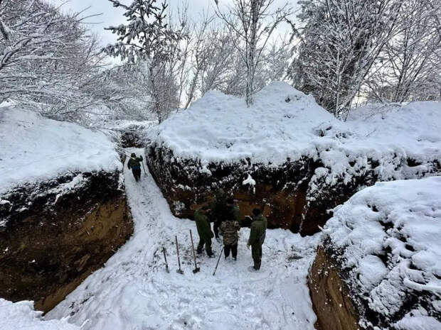 ВСУ призвали рыть окопы под Харьковом, Полтавой и Черниговом