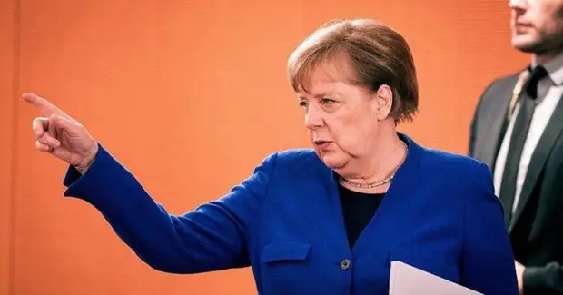 Германия: «Отлезь, гнида!»