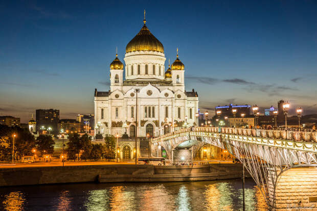 В Москве освящен храм Христа Спасителя